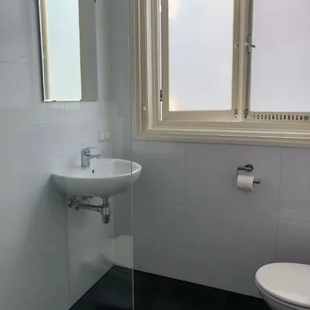 Bnbrose Amsterdam